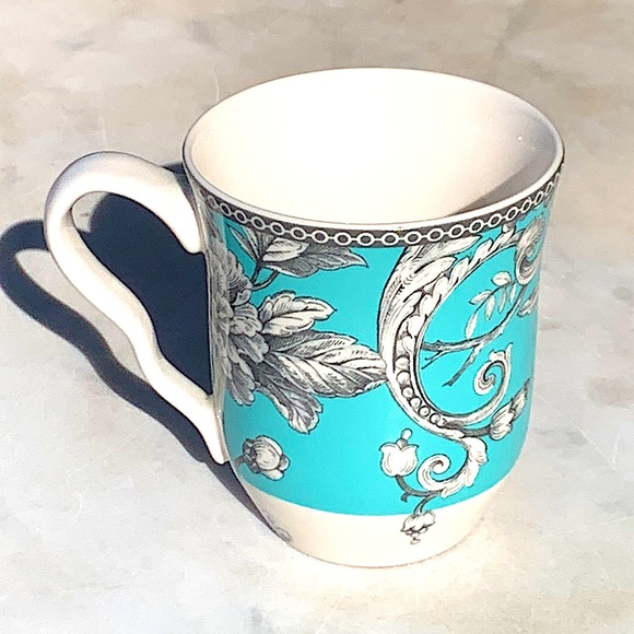 222 FIFTH ADELAIDE TURQUOISE MUG CUP PORCELAIN - Picture 2 of 6